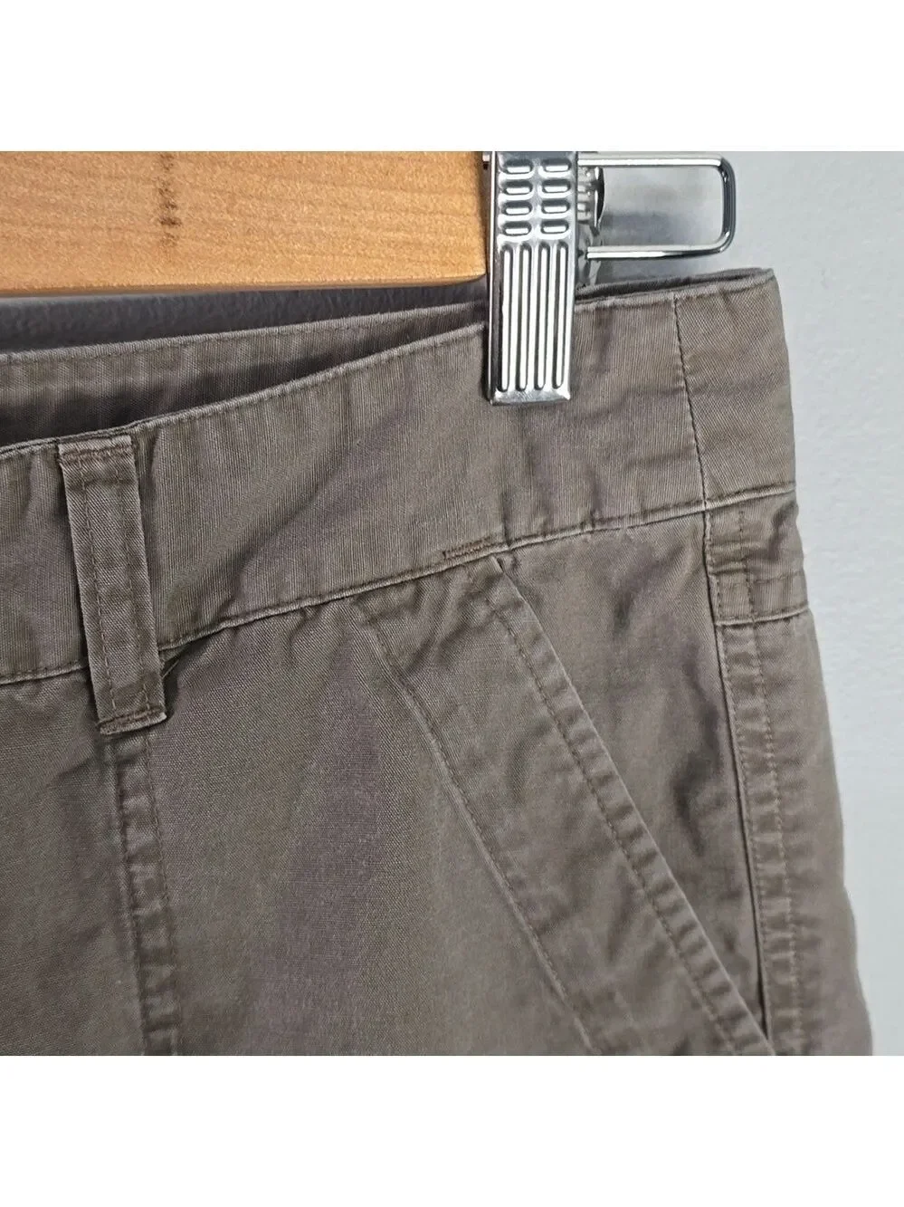 Patagonia Shorts Crop Utility Bermudas Women’s Size 4 Taupe Brown